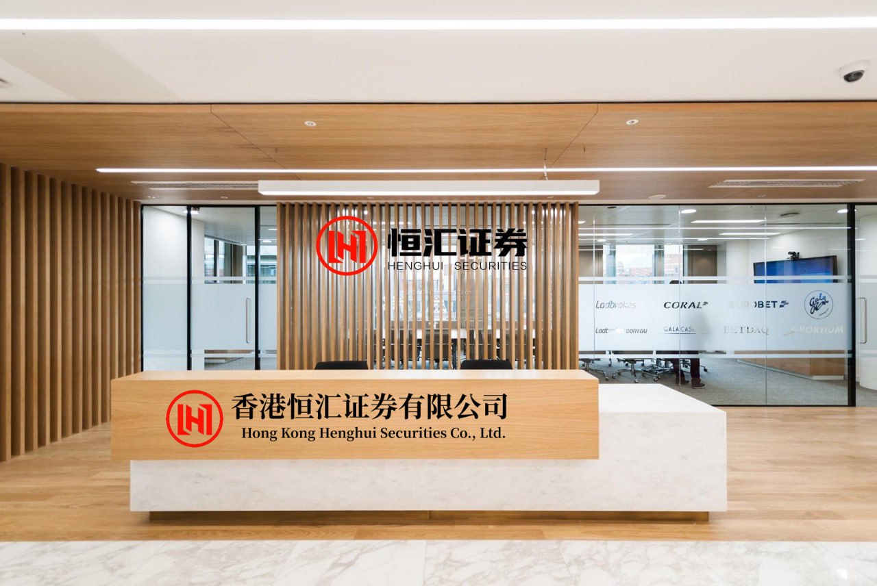 爱策略 全网都在疯传詹姆斯去勇士拿中产, 里奇·保罗直接一句话堵死了所有意淫。 ...